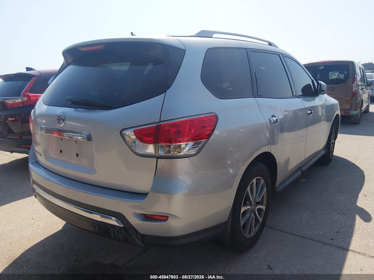 2015 NISSAN PATHFINDER S · 4/11