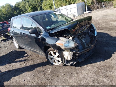 2010 NISSAN VERSA 1.8SL