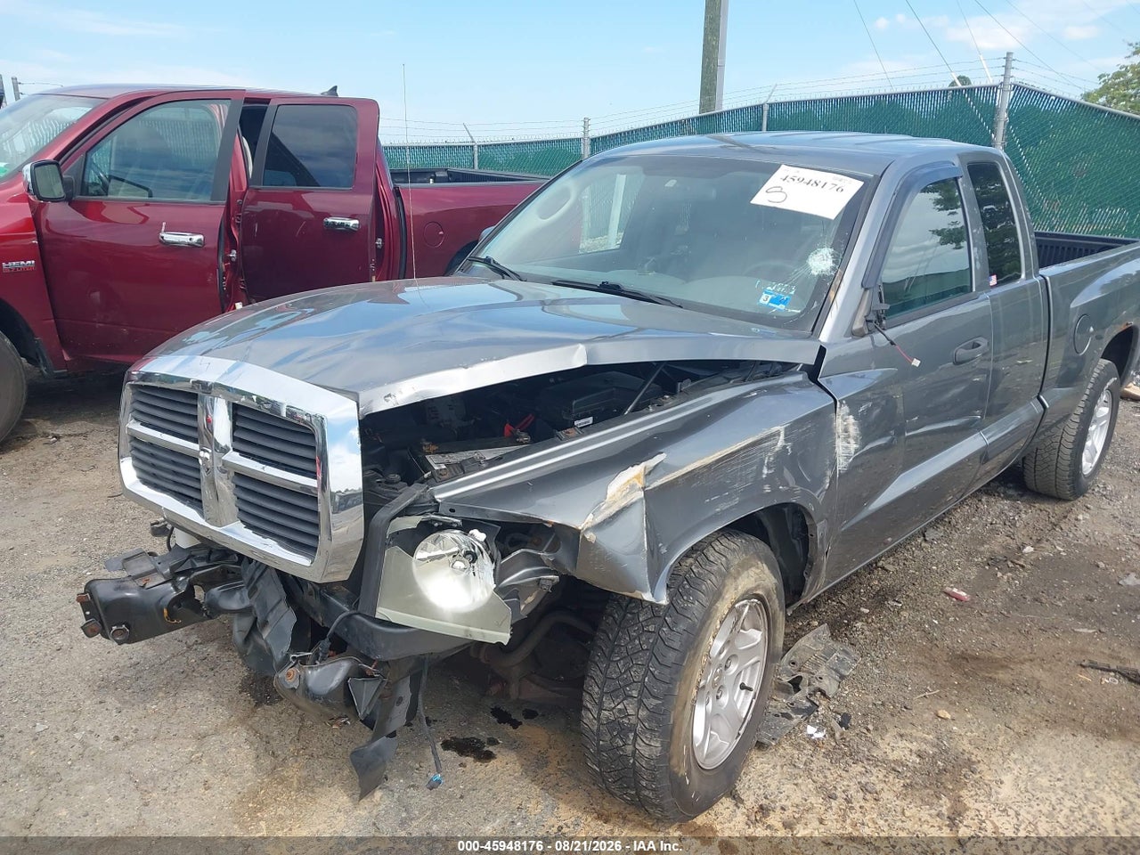 2005 DODGE DAKOTA SLT · 6/11