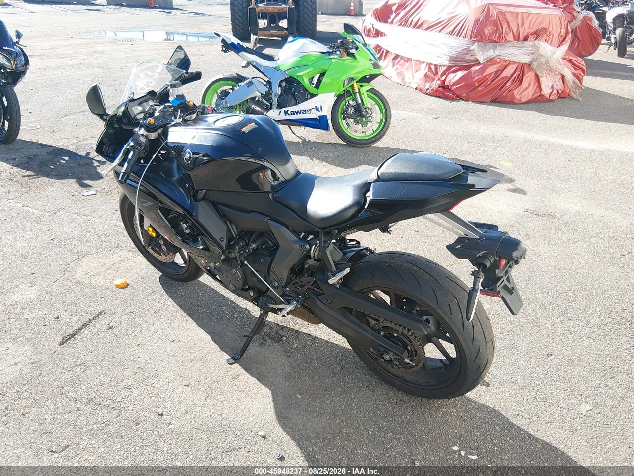 2023 YAMAHA YZFR7 · 4/11