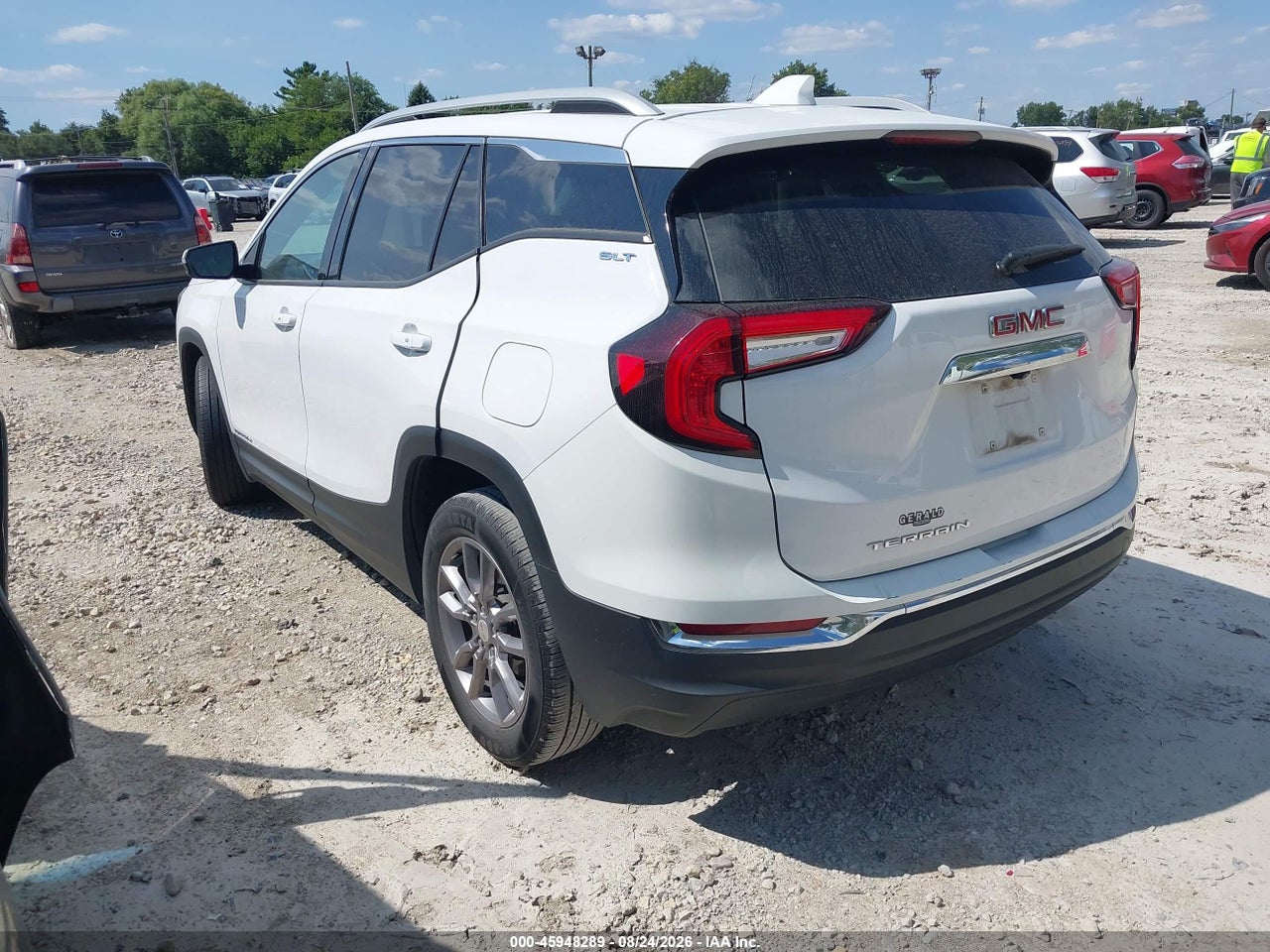 2022 GMC TERRAIN FWD SLT · 3/11