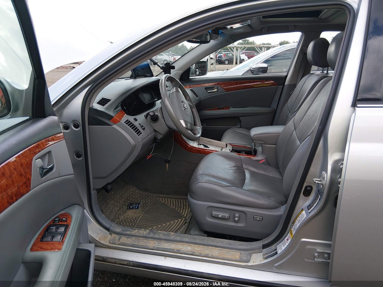 2006 TOYOTA AVALON XLS · 5/11