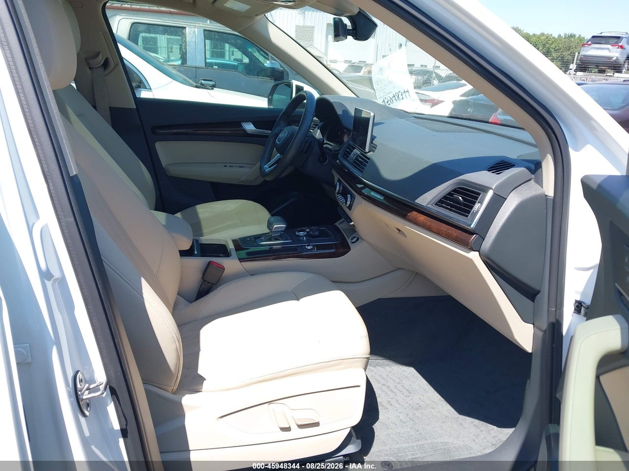 2018 AUDI Q5 2.0T PREMIUM/2.0T TECH PREMIUM · 5/11