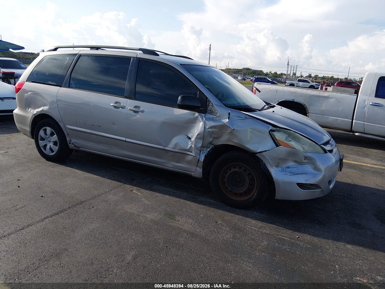 2006 TOYOTA SIENNA CE