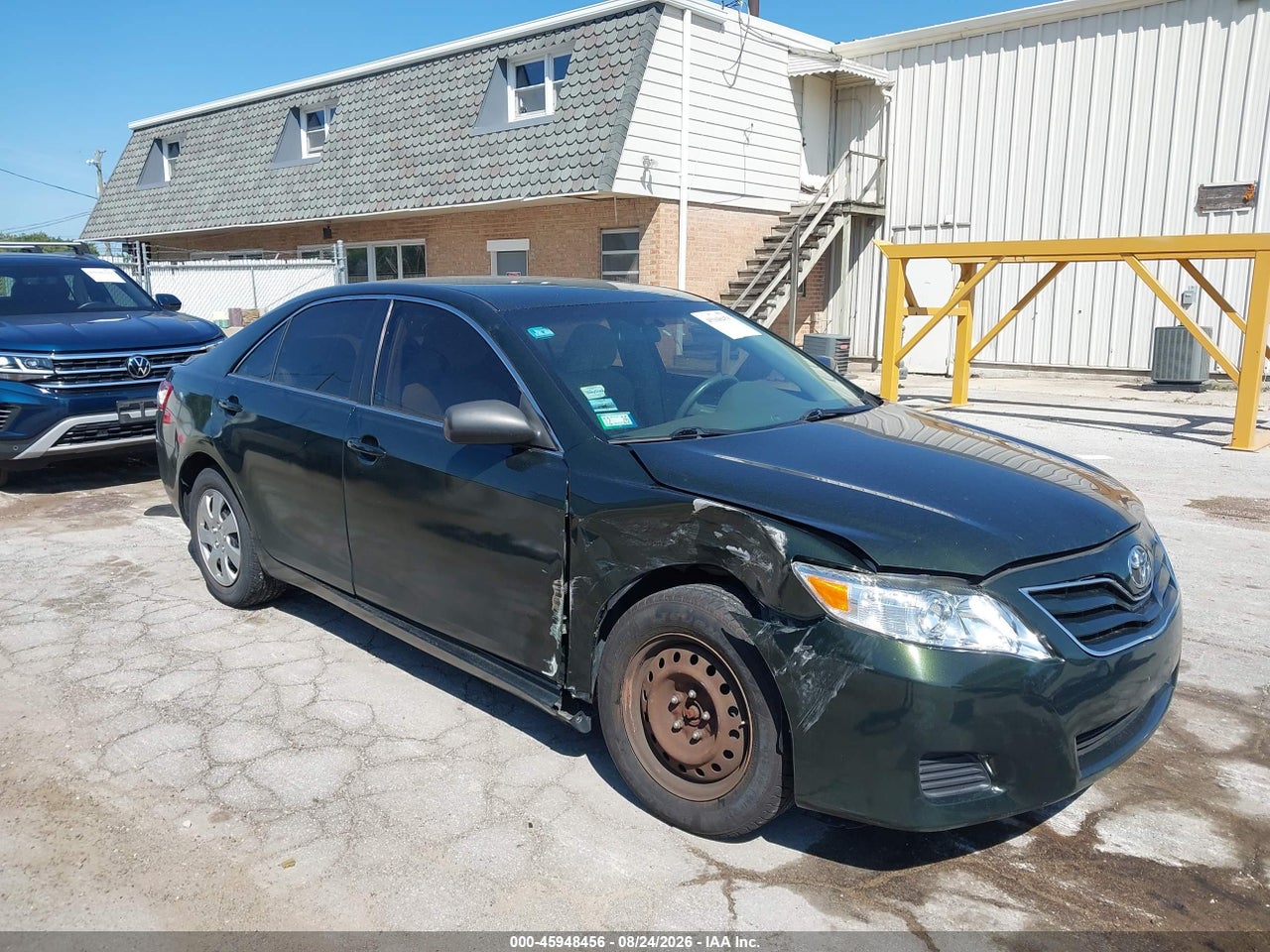 4T4BF3EK8AR****** · 2010 TOYOTA CAMRY LE