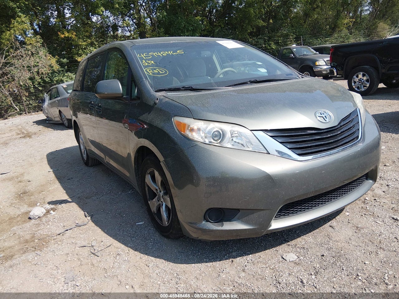 5TDKK3DC6DS****** · 2013 TOYOTA SIENNA LE V6 8 PASSENGER