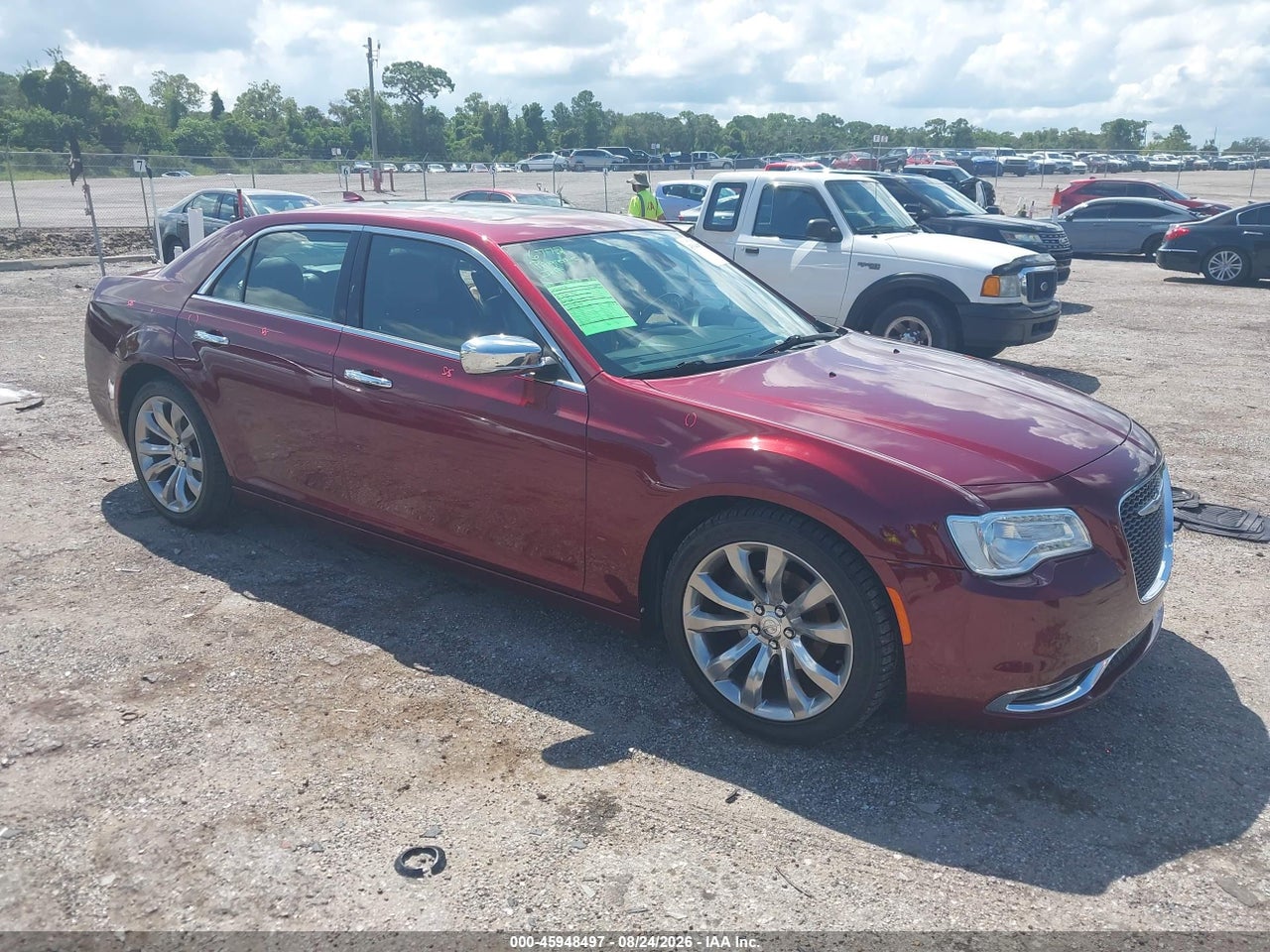 2C3CCAEG2KH****** · 2019 CHRYSLER 300 LIMITED