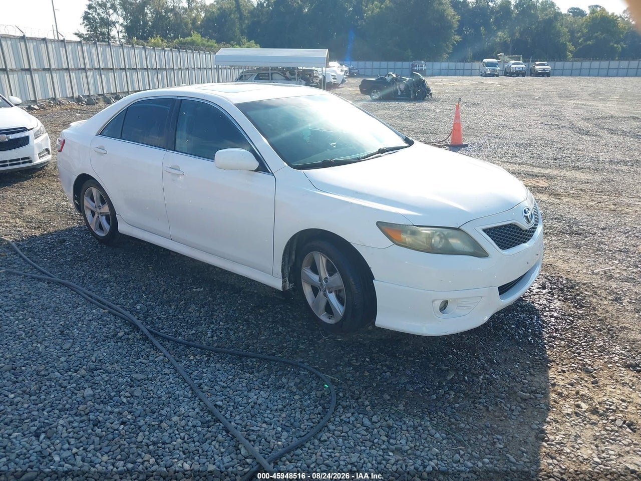 4T1BF3EK0BU****** · 2011 TOYOTA CAMRY SE