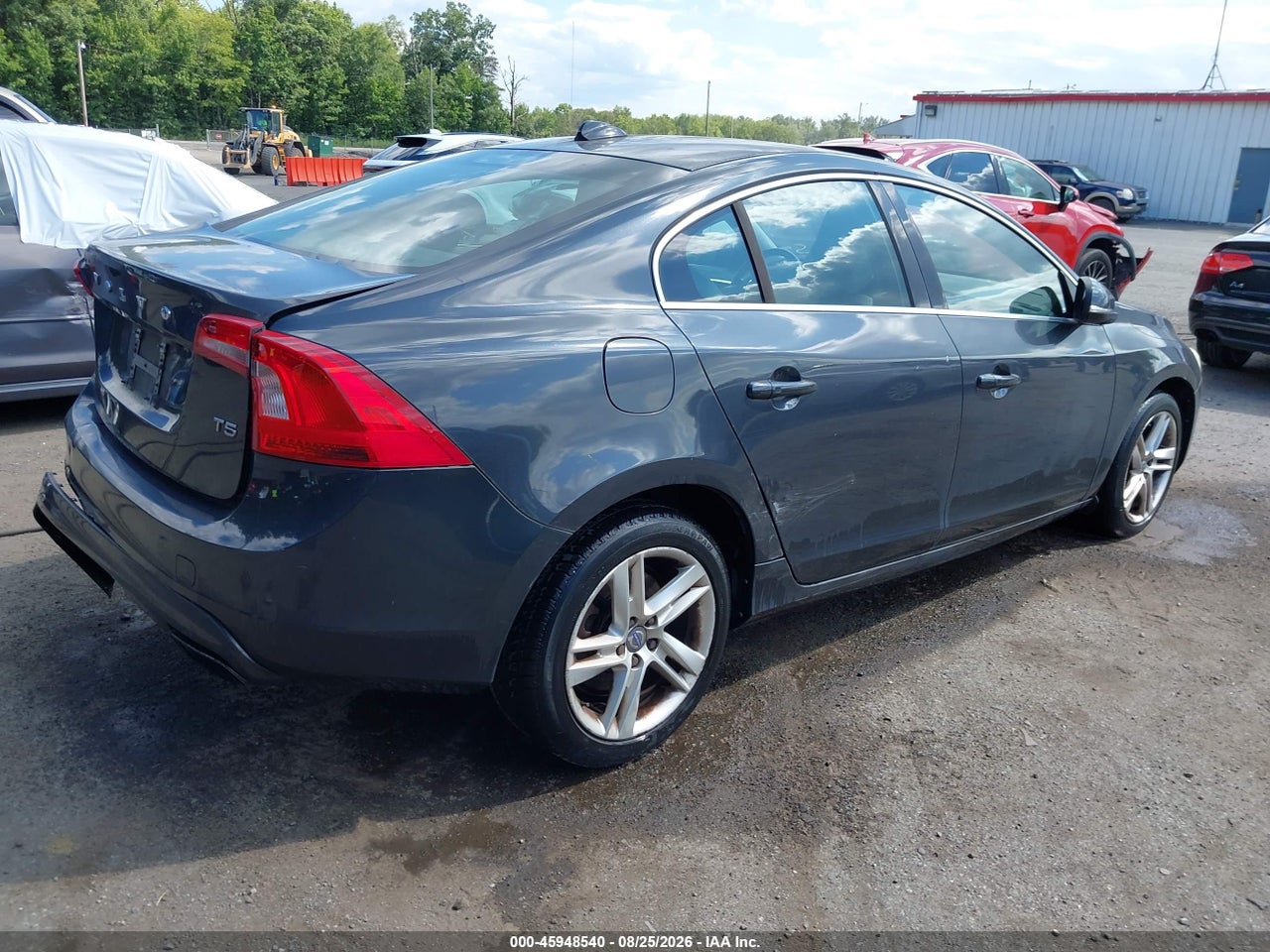 2015 VOLVO S60 T5 PREMIER · 4/11