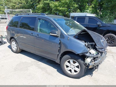 5TDZK23C29S****** · 2009 TOYOTA SIENNA LE