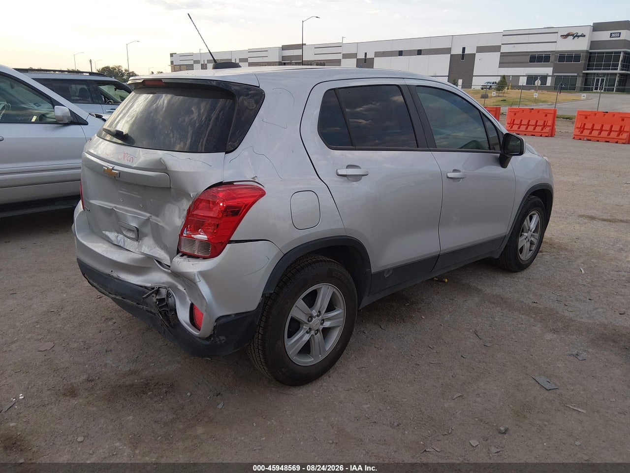 2021 CHEVROLET TRAX FWD LS · 4/11