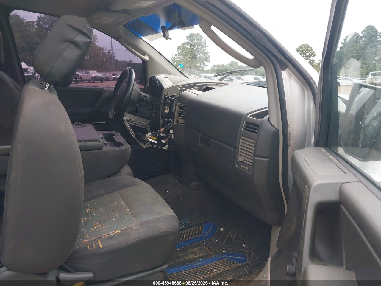 2004 NISSAN TITAN XE · 5/11