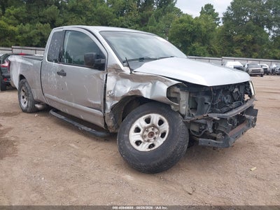 2004 NISSAN TITAN XE