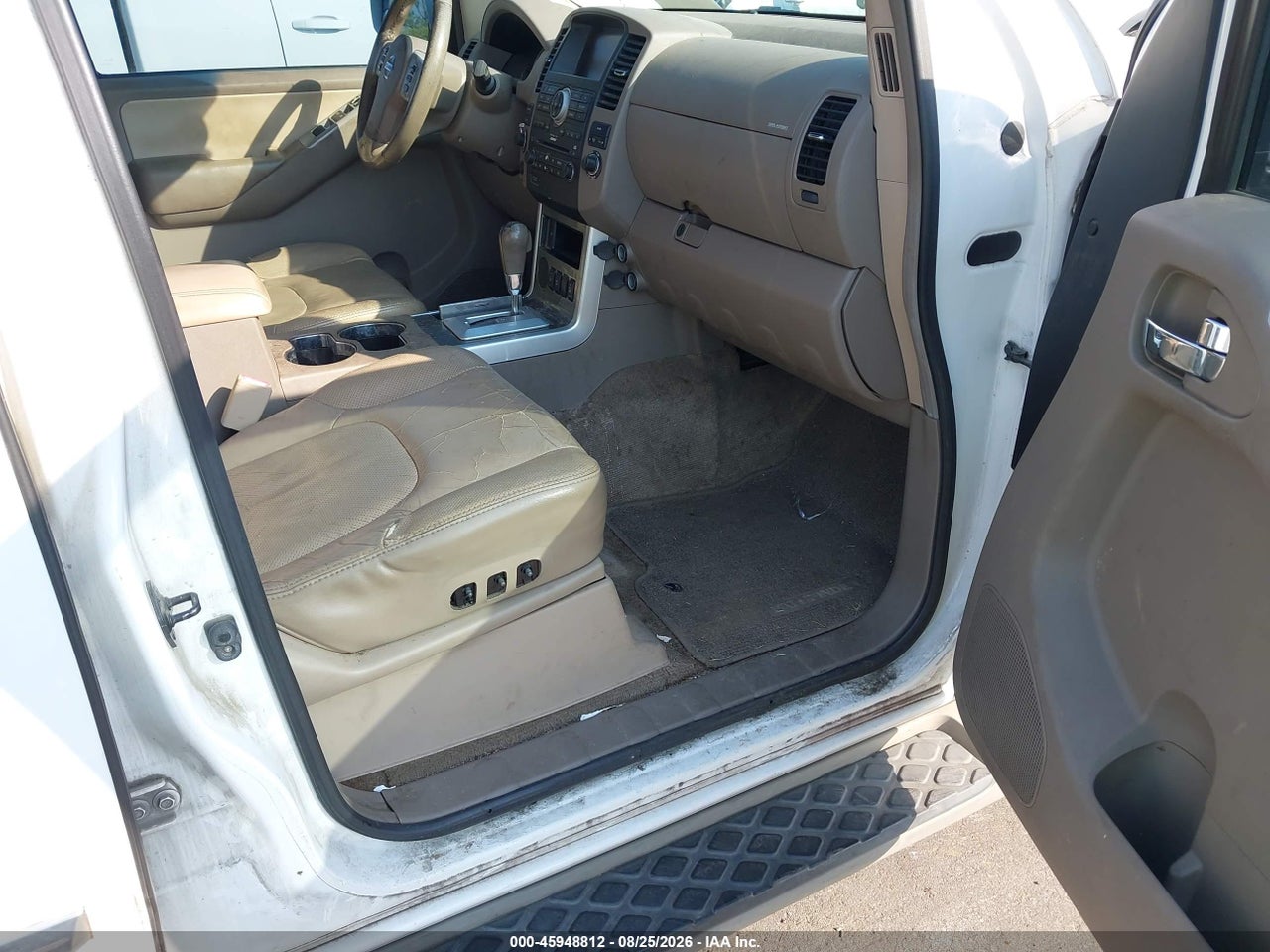 2011 NISSAN PATHFINDER SILVER · 5/11