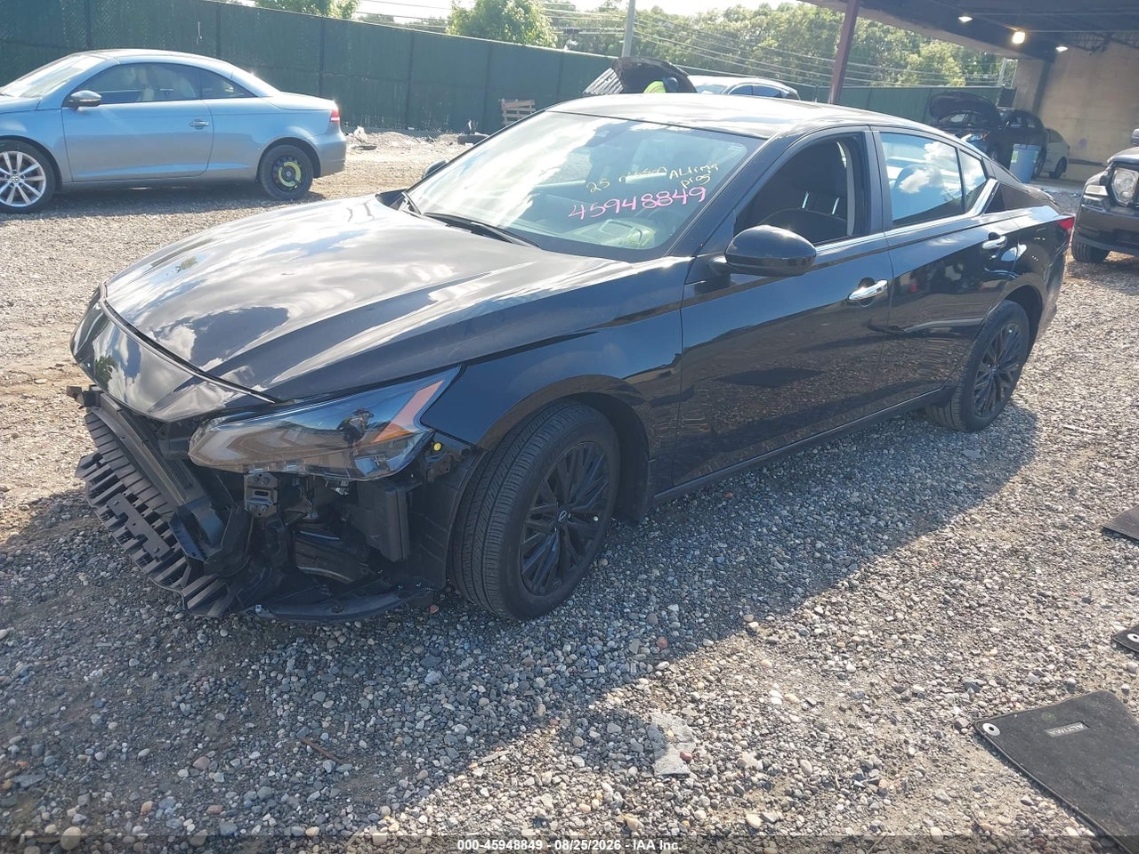 2025 NISSAN ALTIMA SV AWD · 2/11