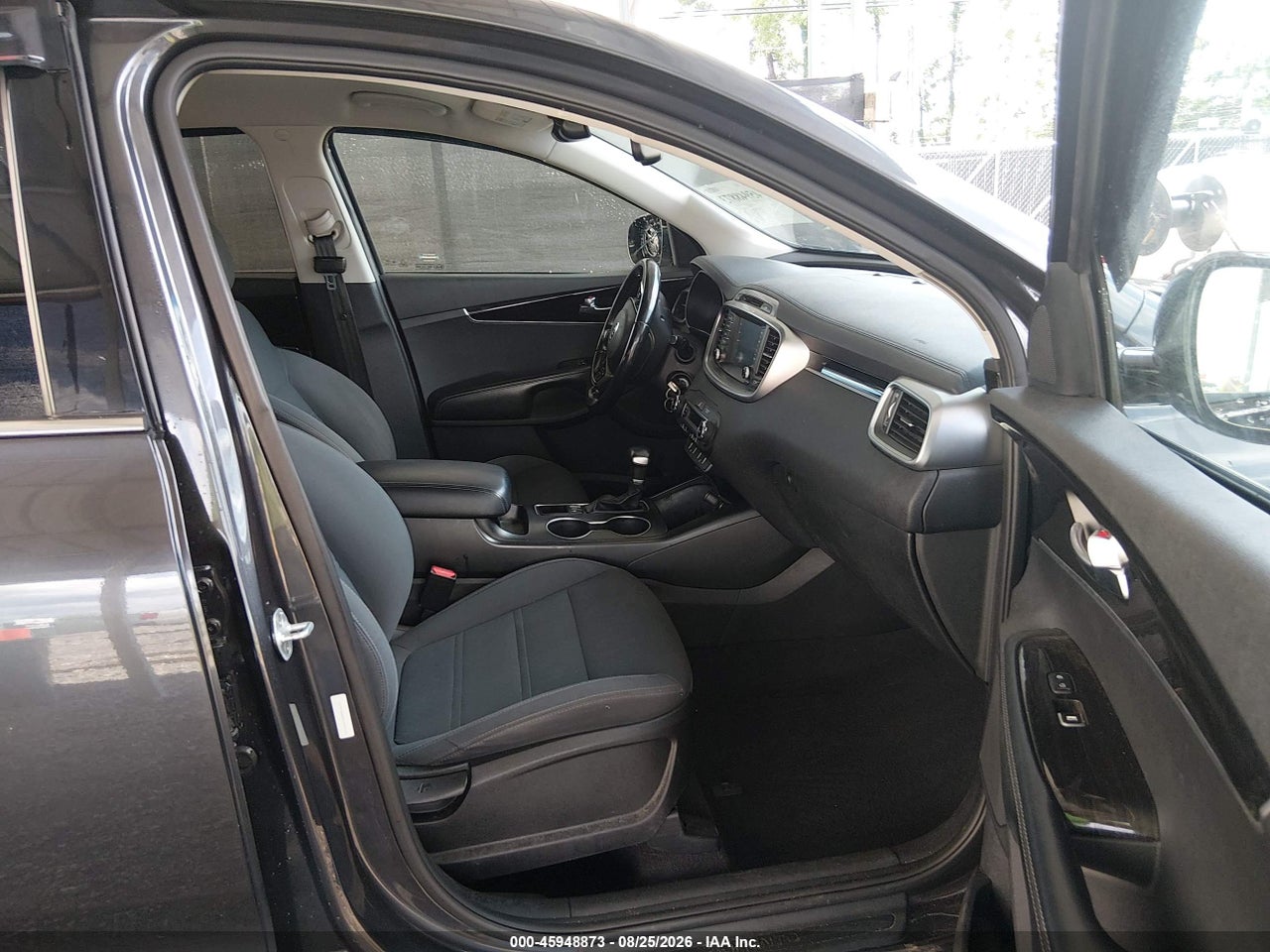 2019 KIA SORENTO 2.4L LX · 5/11