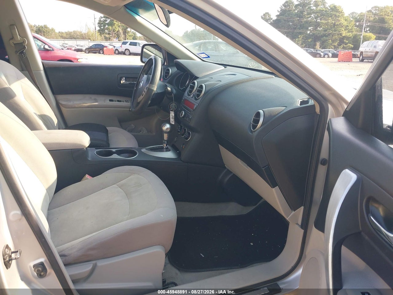 2010 NISSAN ROGUE S · 5/11