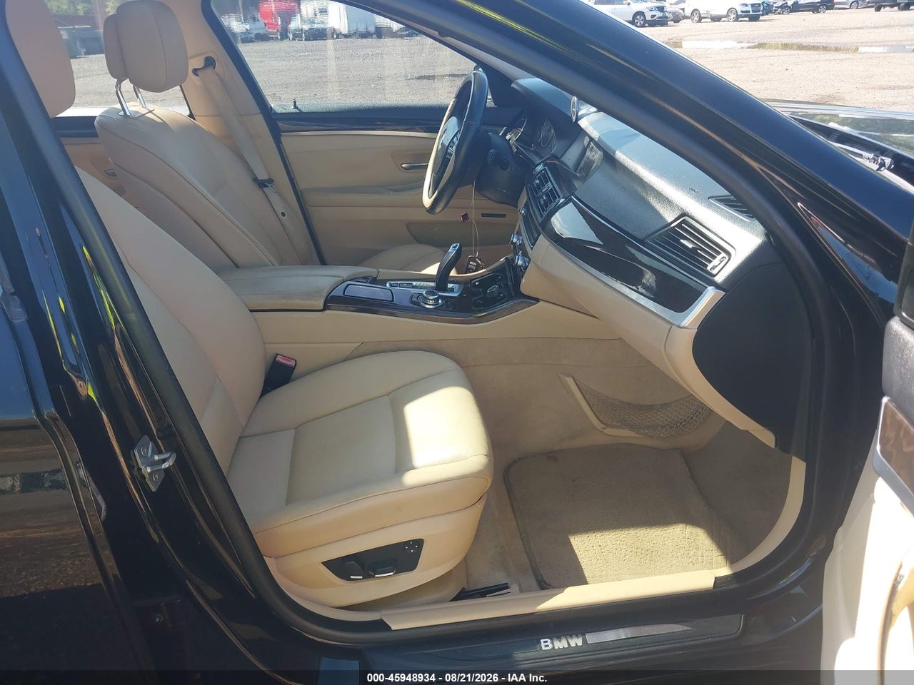 2011 BMW 528I · 5/11