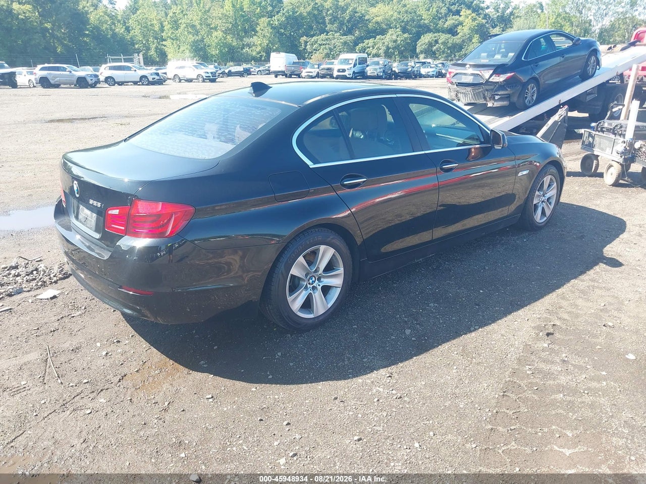 2011 BMW 528I · 4/11