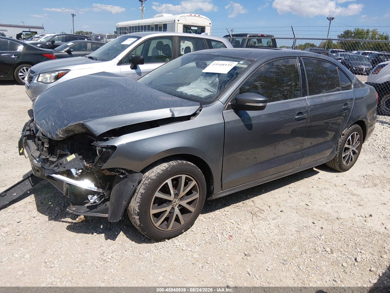 2017 VOLKSWAGEN JETTA 1.4T SE · 2/11