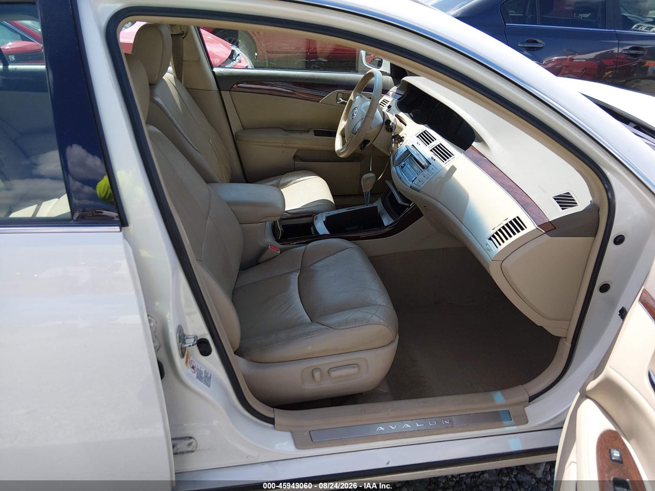 2010 TOYOTA AVALON XLS · 5/11