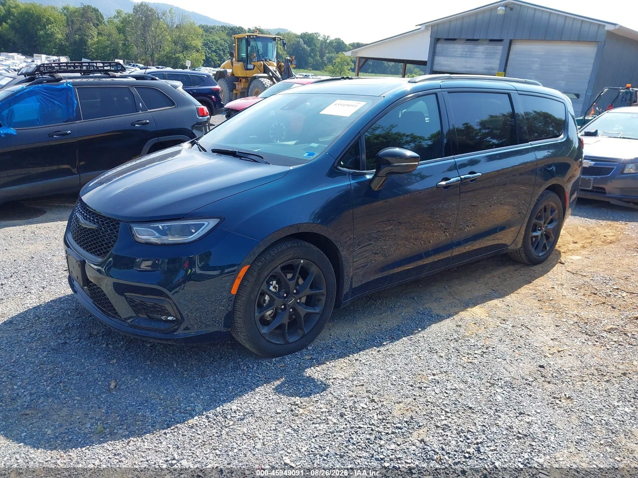 2025 CHRYSLER PACIFICA LIMITED · 2/11
