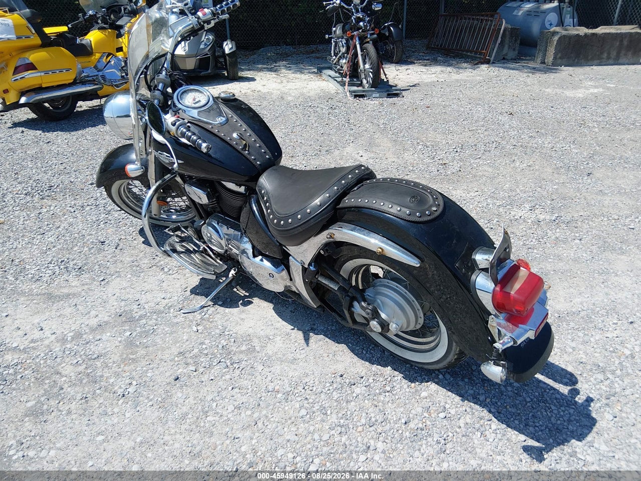 2008 SUZUKI VL800   · 3/10