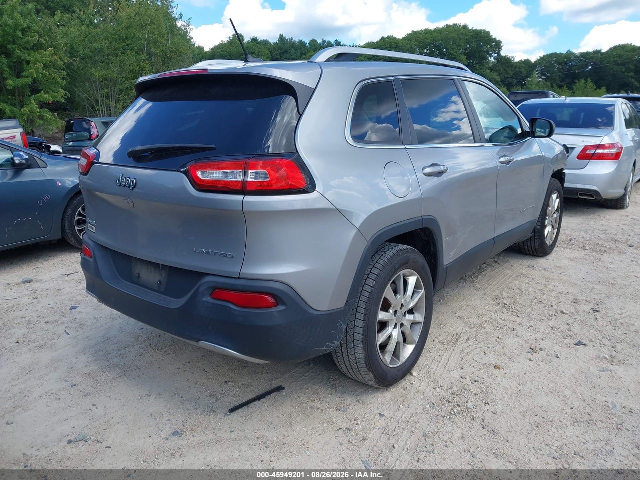 2015 JEEP CHEROKEE LIMITED · 4/11