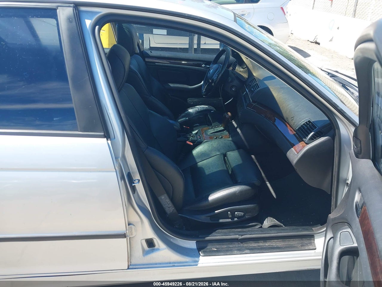 2004 BMW 325I · 5/11