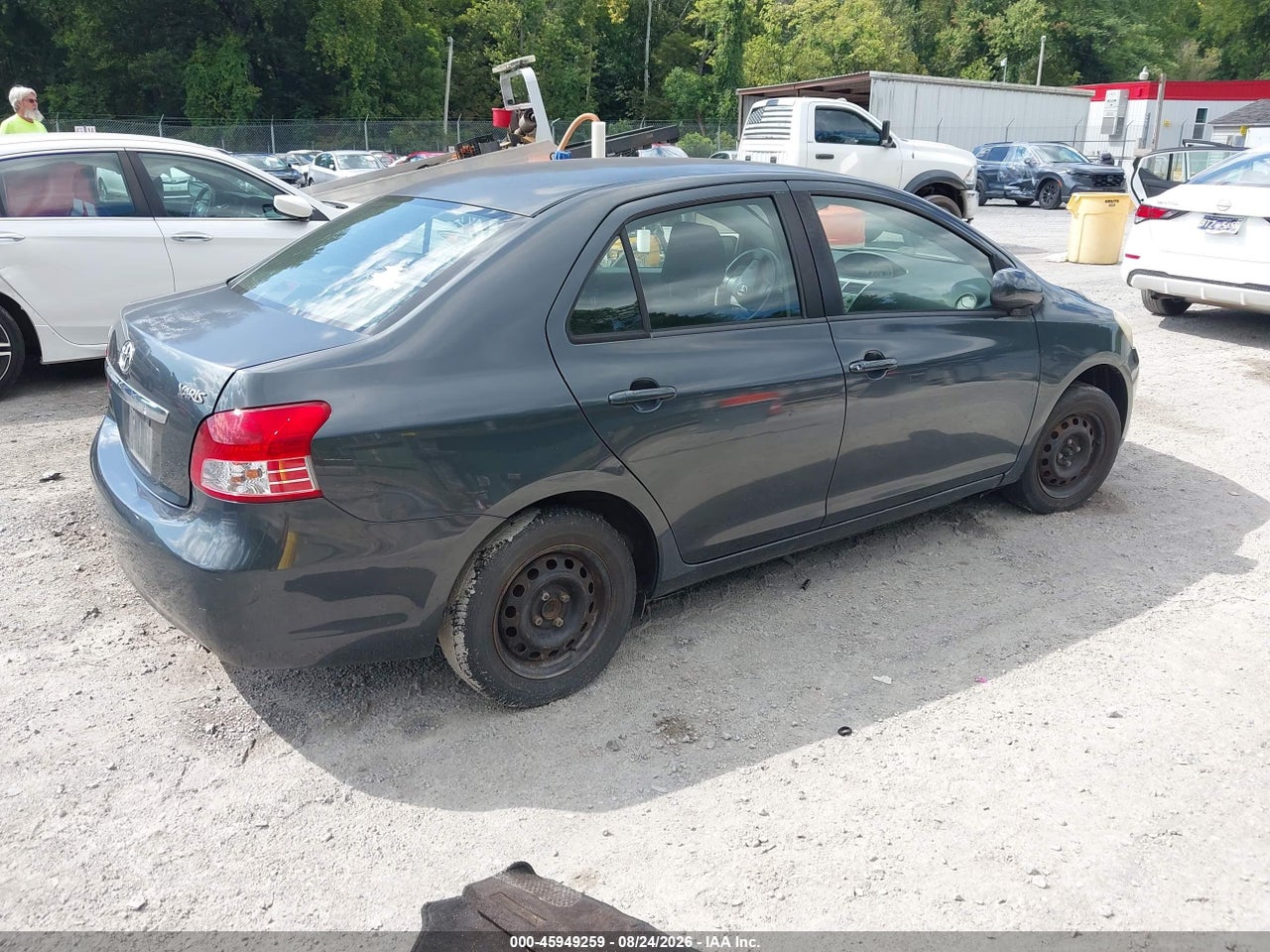 2008 TOYOTA YARIS   · 4/11