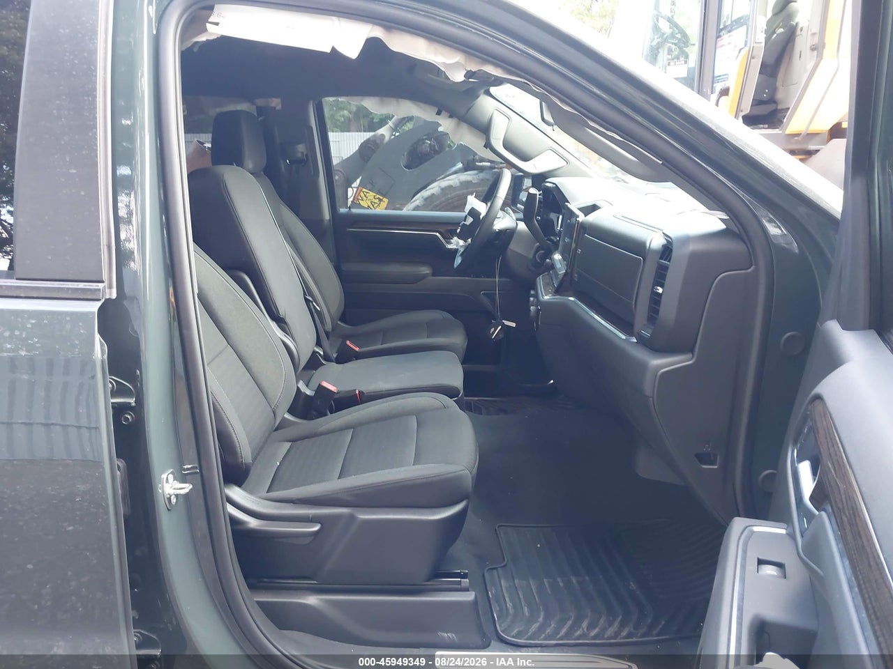 2026 CHEVROLET SILVERADO 1500 4WD  SHORT BED LT WITH 2FL · 5/11