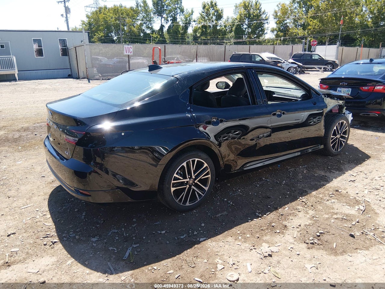 2026 TOYOTA CAMRY XLE · 4/11