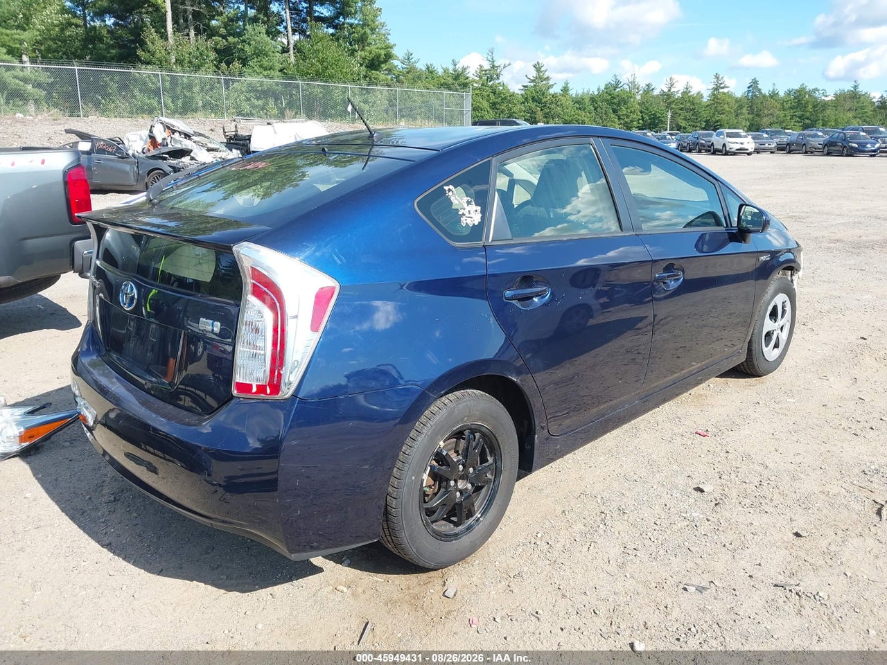 2015 TOYOTA PRIUS TWO · 4/11