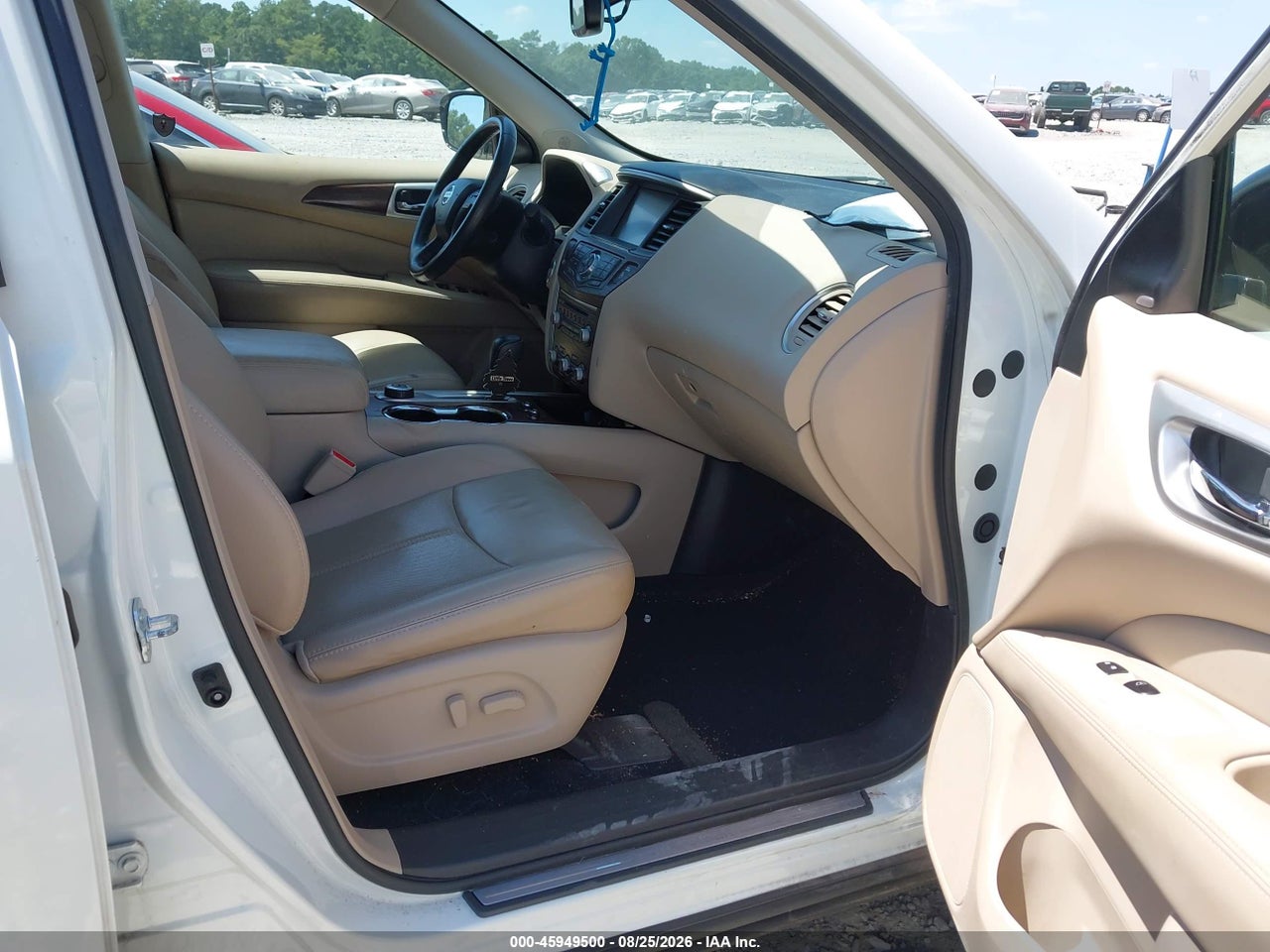 2017 NISSAN PATHFINDER PLATINUM · 5/11