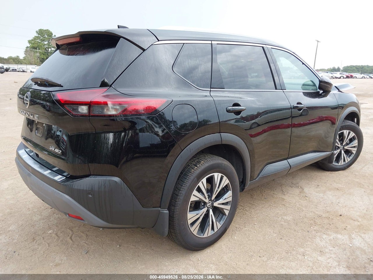 2021 NISSAN ROGUE SV INTELLIGENT AWD · 4/11