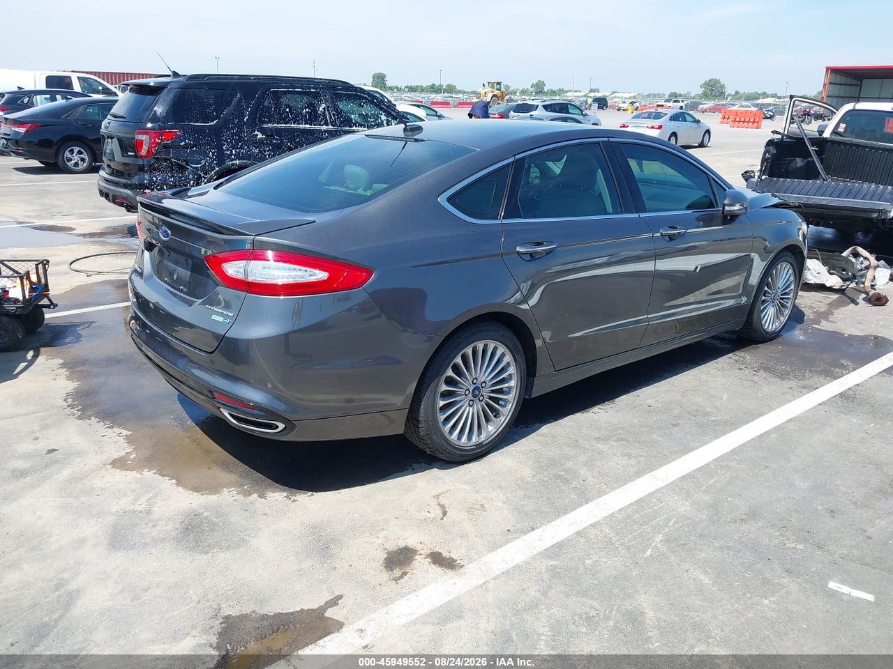 2015 FORD FUSION TITANIUM · 4/11