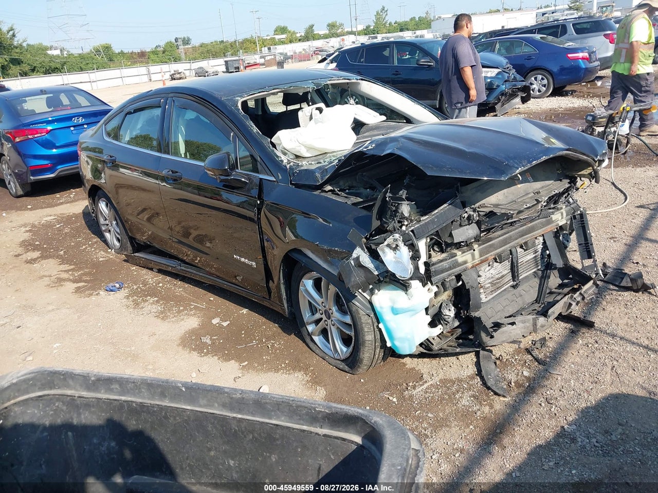 3FA6P0LU4GR****** · 2016 FORD FUSION HYBRID SE