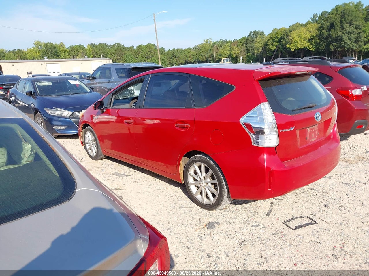 2013 TOYOTA PRIUS V FIVE · 3/11