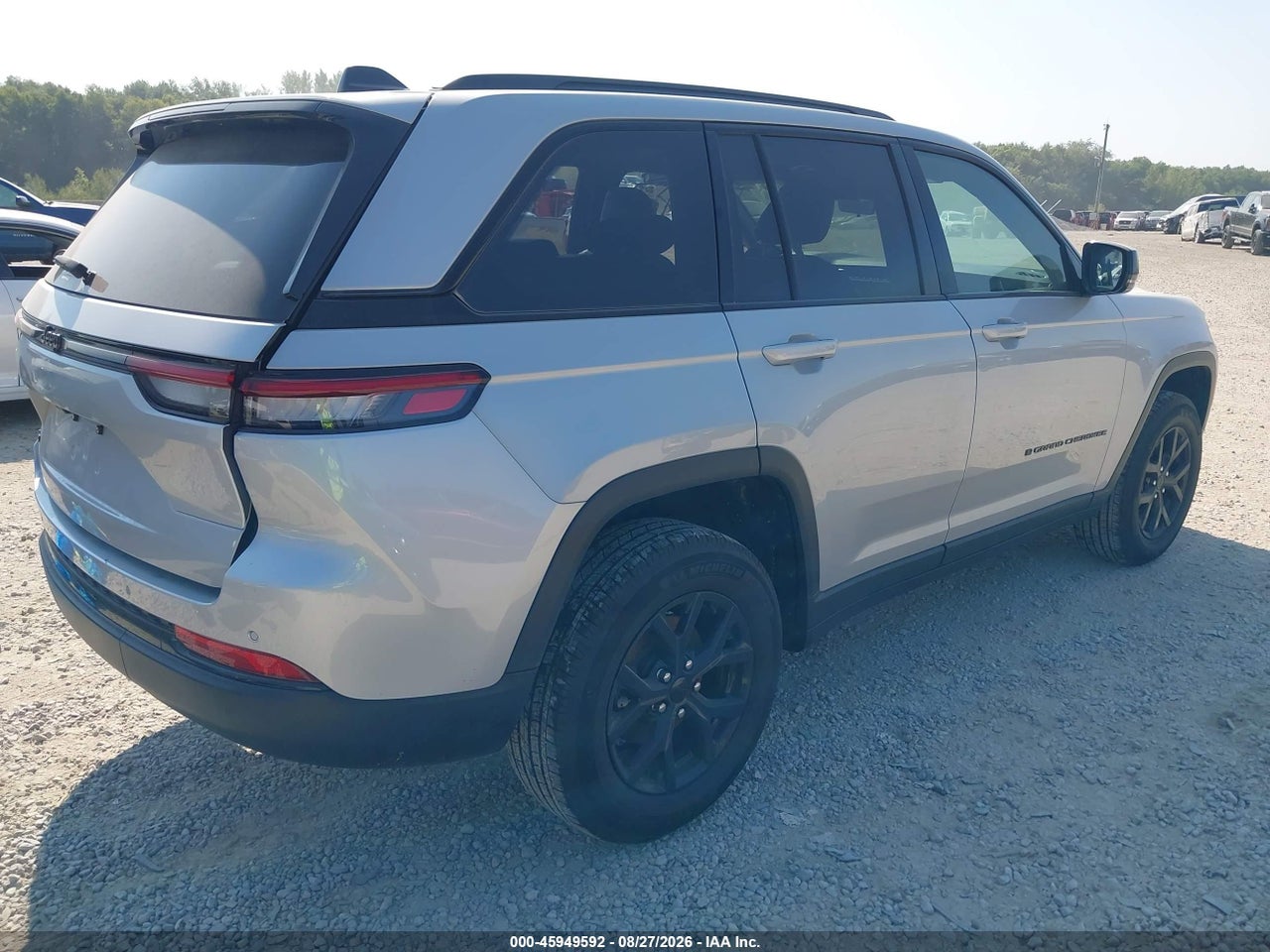 2025 JEEP GRAND CHEROKEE ALTITUDE 4X4 · 4/11