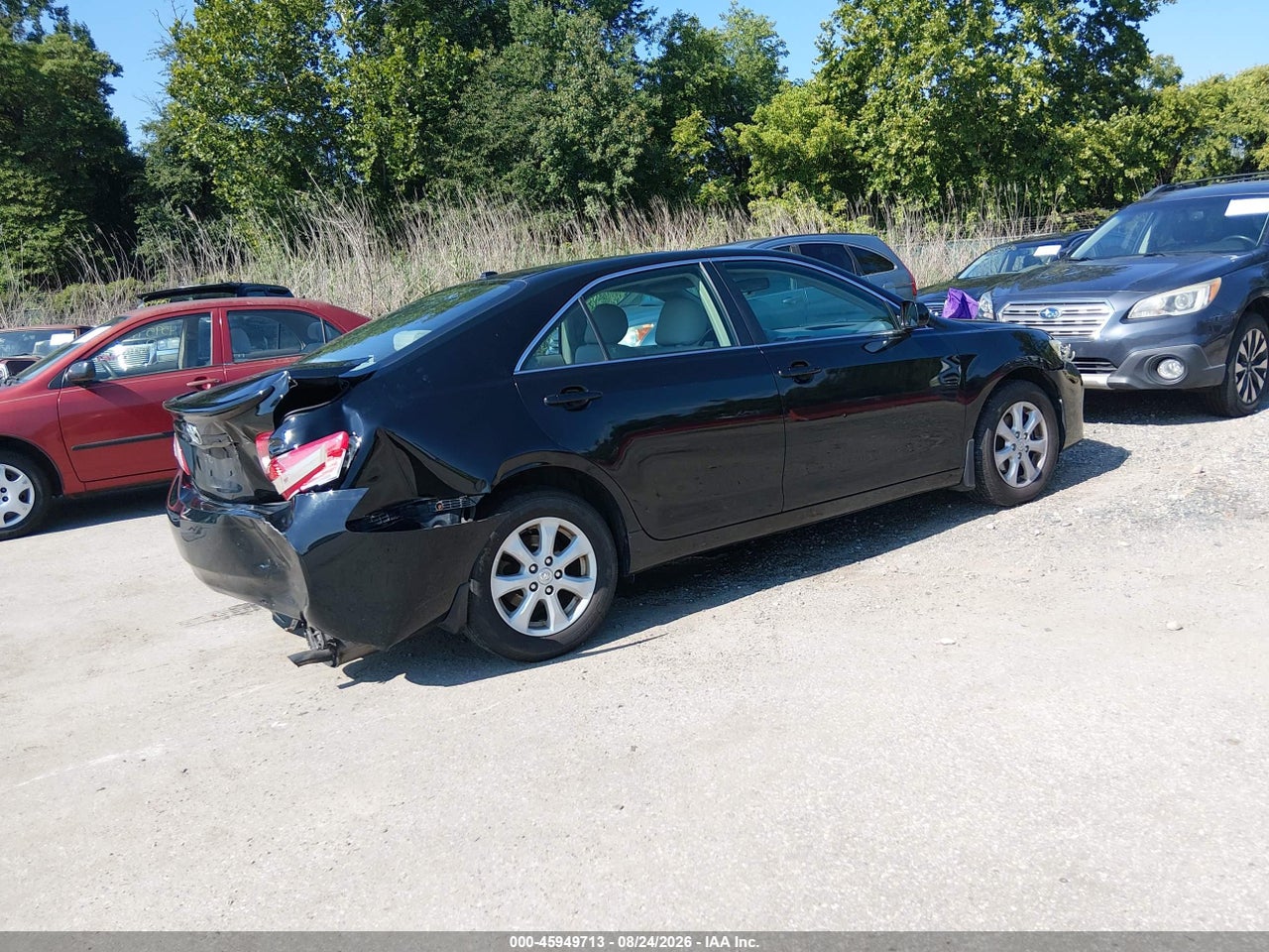 2011 TOYOTA CAMRY LE · 4/11