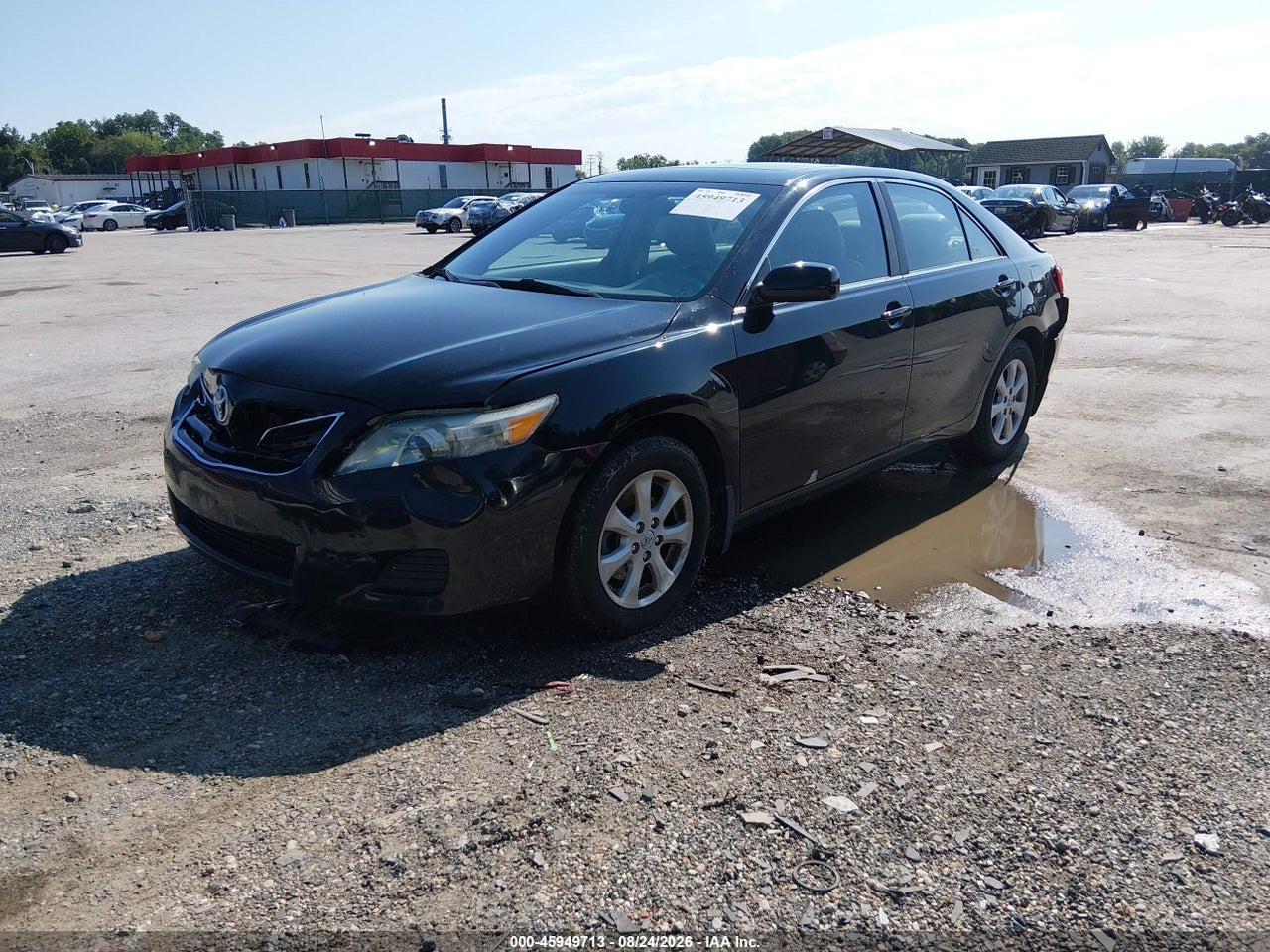 2011 TOYOTA CAMRY LE · 2/11