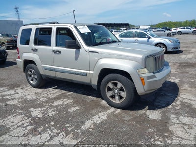1J8GN28KX8W****** · 2008 JEEP LIBERTY SPORT