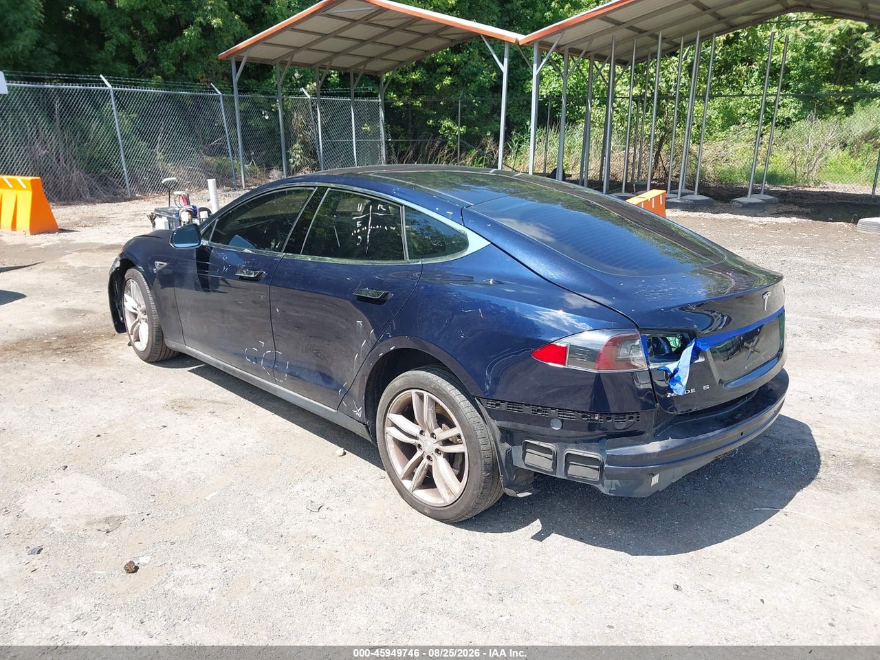 2014 TESLA MODEL S P85 · 3/11
