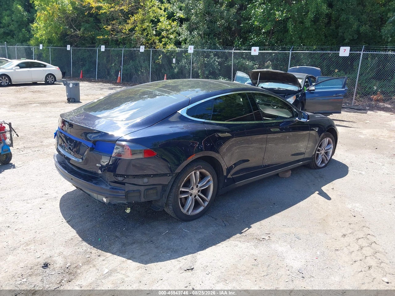 2014 TESLA MODEL S P85 · 4/11