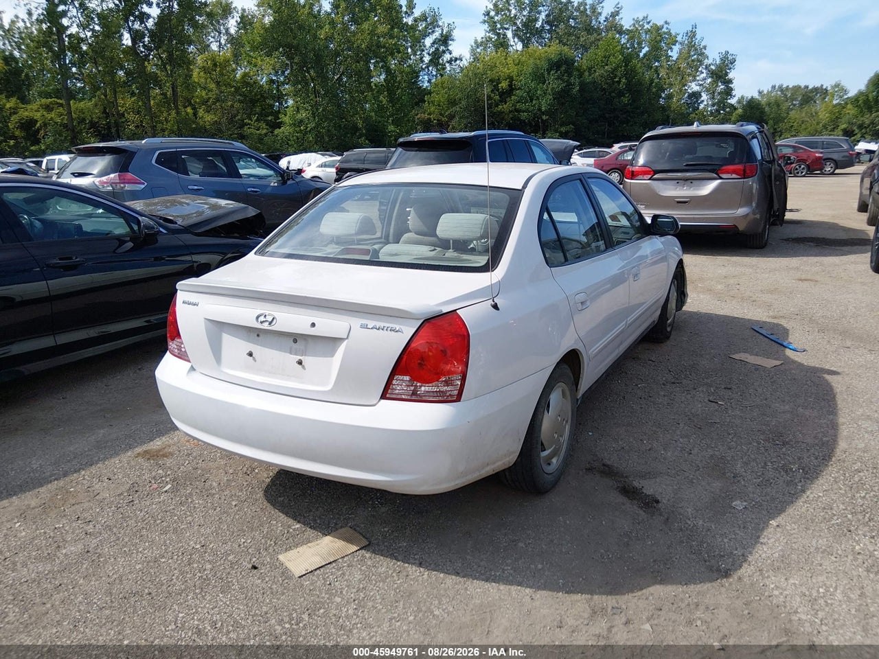 2005 HYUNDAI ELANTRA GLS/GT · 4/11