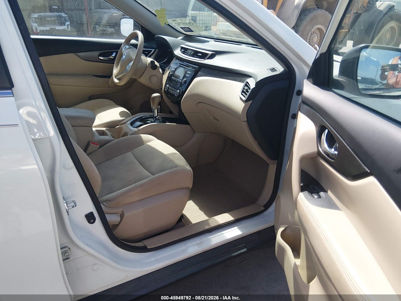 2014 NISSAN ROGUE SV · 5/11