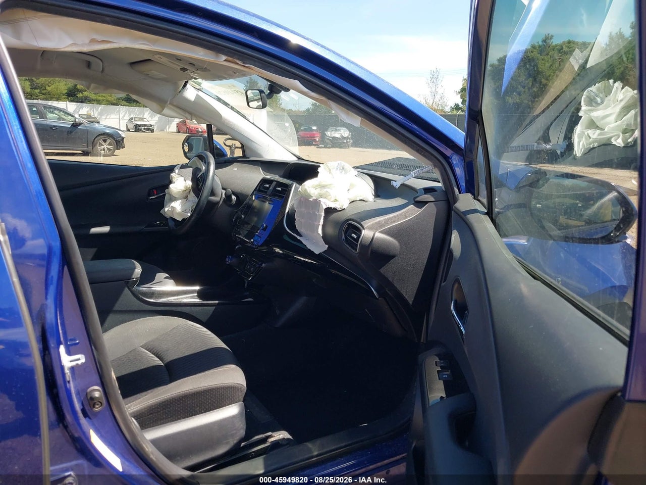 2016 TOYOTA PRIUS THREE · 5/11