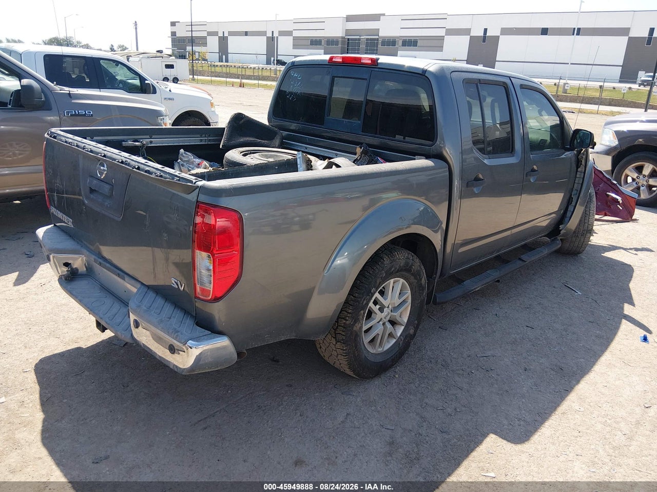 2016 NISSAN FRONTIER SV · 4/10