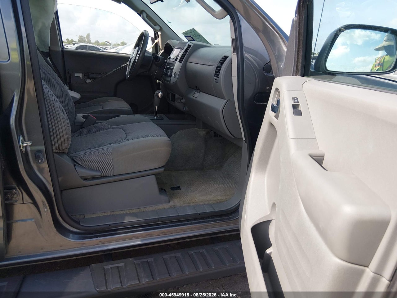 2016 NISSAN FRONTIER SV · 5/11
