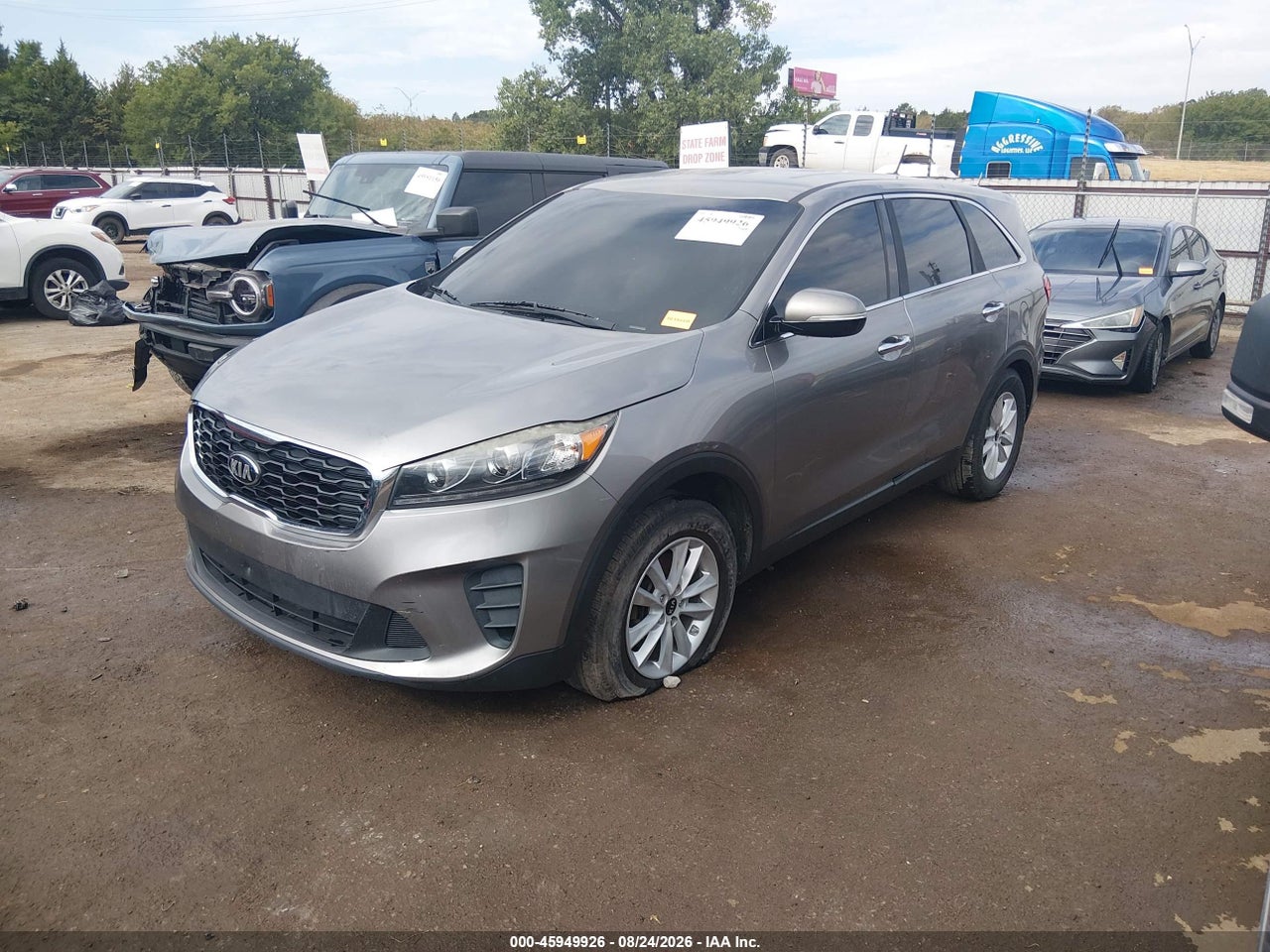 2019 KIA SORENTO 2.4L L · 2/11